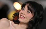 Amanda Fix Smile Daisy Jones Premiere