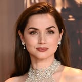 Ana De Armas&#039; Fans React To Her &#039;Unflattering&#039; Cape Dress At Fas