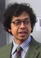 Geoffrey_Arend_(Cropped)