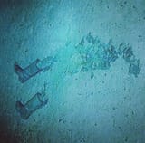 titanic-shoes-and-example-wreck-remains-photo-v0-lxkzuw6w6eee1