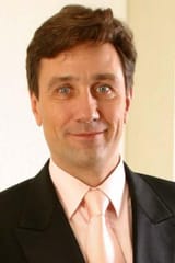 694361-steve-holmes[1]