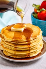 Easy-Fluffy-Pancakes-Recipe-3