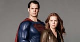 throwback-to-when-amy-adams-daughter-squished-henry-cavills-bum-01