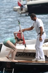 anne-hathaway-1