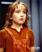 Naomi-Wildman-star-trek-women-10952443-568-710