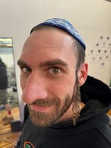 1736199972187277