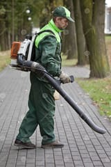 vacuum worker