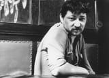 10-00_Rainer_Werner_Fassbinder_bei_den_Dreharbeiten_zu_DIE_DRITTE_GENERATION_-_Foto_Filmverlag_der_Autoren