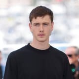 harris-dickinson-attends-the-photocall-for-triangle-of-news-photo-1703021836