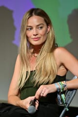 margot-attends-a-q-a-at-the-pilton-palais-cinema-in-v0-0lsccdz2ii9f1