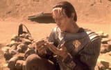 Dukat_with_Naprem&#039;s_pledge_bracelet