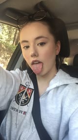 Snapchat-1827422309
