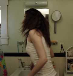 Emmy Rossum in Shameless 04_thumb.jpg