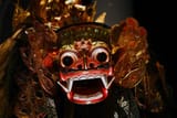 barong-expressive-close-up-1920