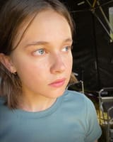 cailee no eye contact autism 2
