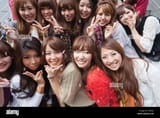 japan-tokyo-harajuku-group-of-japanese-girls-C8CGJT[1]
