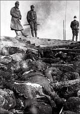 Bodies_of_Chinese_massacred_by_Japanese_troops_along_a_river_in_Nanjing_(Murase_Moriyasa&#039;s_photo)_01