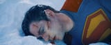 A-defeated-Kal-El-lies-in-the-snow-in-Superman-2025