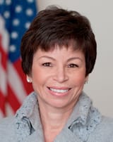 800px-Valerie_Jarrett_official_portrait_small
