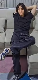 imagine this twink giving you a hug and smooch on the cheek