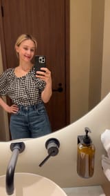 Sarah Gadon Hotel Selfie
