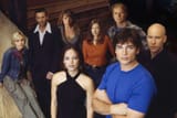 smallville-cast-Kristin-Kreuk-Allison-Mack-John-Glover-Erica-Durance-Annette-OToole-John-Schneider-Michael-Rosenbaum-Tom-Welling-020525-12cfa8fe783c4e42ac3ecfad392863d9