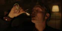 Another.Round.2020.1080p_thumb.jpg