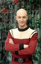picard-the-show-should-have-been-about-a-young-picard-v0-75b8v4pyzkxd1