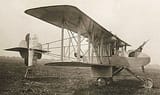 330px-Bréguet_type_V_Renault_250_HP_motor_at_Bréguet_factory_in_Vélizy_in_1916_(cropped)