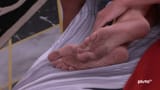 Laurens dirty feet