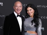 bezos and wife