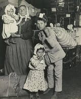 lewis-w-hine-1874-1940-italians-looking-for-lost-luggage-ellis-island-lewis-w-hine