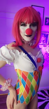 are-you-staying-warm-how-about-a-clown-cuddle-puddle-to-v0-x3ph2orx295a1