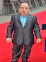 Warwick-Davis-gt-2