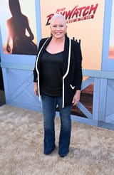 nicole-eggert-attends-premiere-abc-104345226_203201