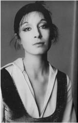 8fc6a45c8ee5083e3c9141599649cb7f--anjelica-huston-tv-star