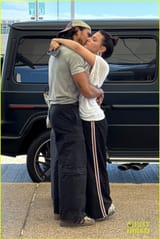 michael-cimino-dafne-keen-spotted-kissing-116189a8437770ec13