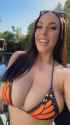 angelawalks17_thumb.jpg