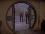Star.Trek.The.Next.Generation.S01E12.Datalore.1080p.BluRay.DDP.7.1.x265-edge2020_snapshot_08.46.447
