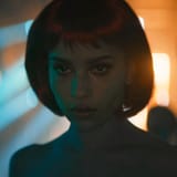 zoe red hair