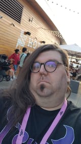 GYH3WCbagAAXT_I