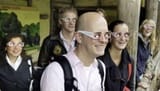 glasses-to-avoid-direct-eye-cont