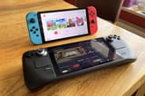 switch-oled-vs-steam-deck.large-2041660780