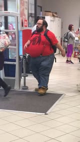 average leftypol user