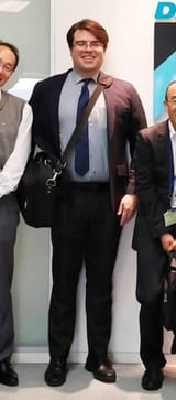 GIfERT0XIAAUEV3