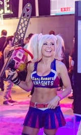 Jessica_Nigri_as_Lollipop_Chainsaw_at_E3_20120606a-min