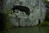 lion statue beautiful art