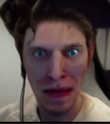 GvQcmdAWgAEd7r4