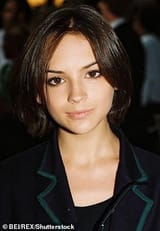 young-rachael-leigh-cook-v0-z2xncqqqppg81 (1)