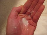 Human_semen_in_hands